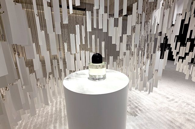 서울 성수에 위치한 바이레도 Page Blanche 서울 팝업 전시 내부 전경./사진=김경희