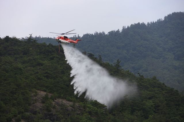 산불 진화 임무 수행 중인 수리온 산림헬기 / 사진 제공=KAI