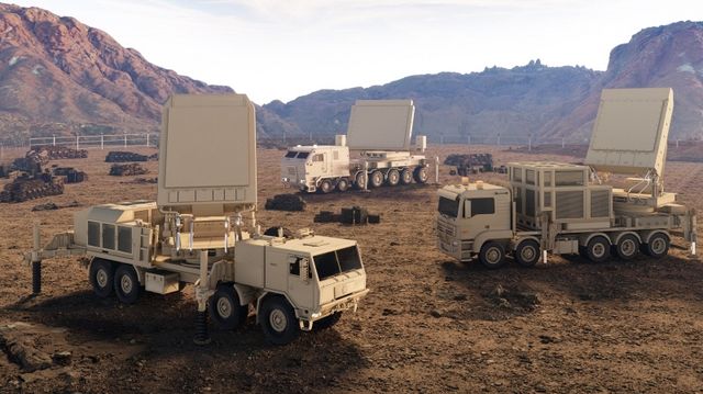 왼쪽부터 중거리 지대공 유도무기체계 다기능레이다(M-SAM-II MFR), 장거리 지대공 유도무기체계 다기능레이다(L-SAM MFR), 장사정포요격체계 다기능레이다(LAMD MFR) / 이미지 제공=한화시스템