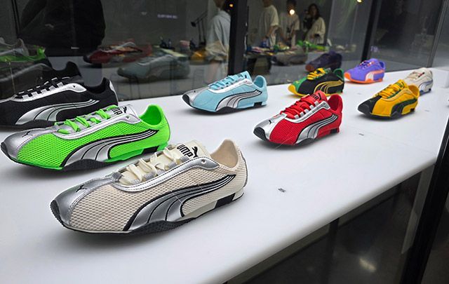 푸마 팝업스토어 내 진열된 제품들./사진=김경희