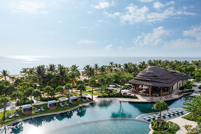 뉴월드 호이아나 비치 리조트 수영장 