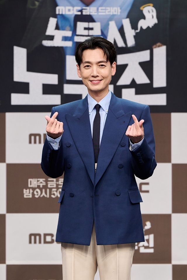 [종합] "셋이 모여야 겨우 하나"…'노무사 노무진' 정경호·설인아·차학연, 만점 호흡 예고