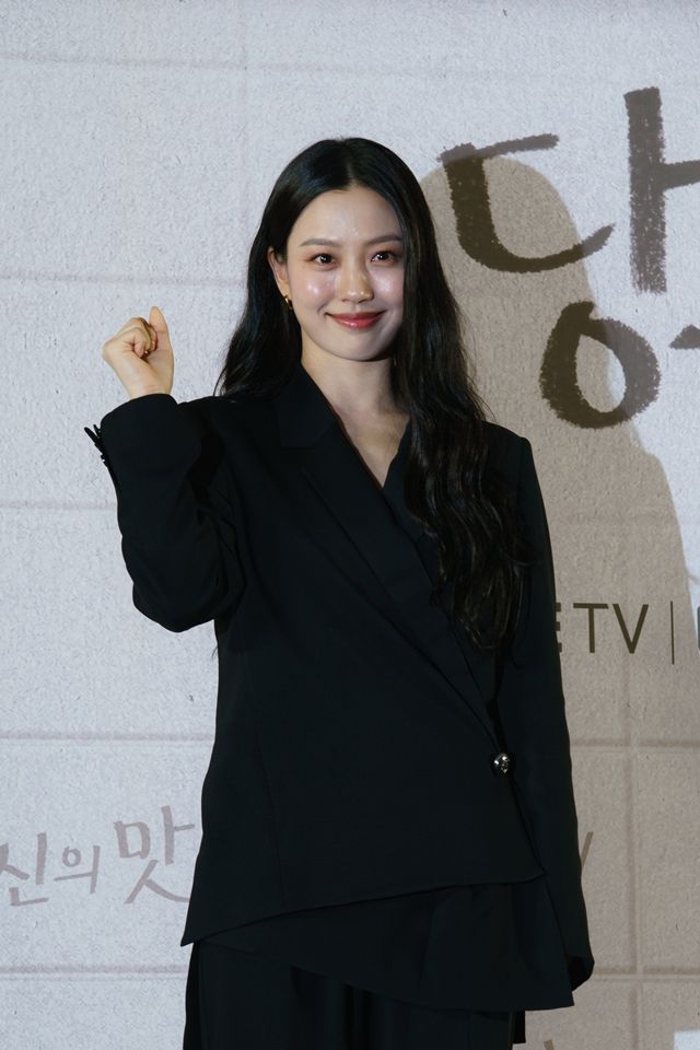 [종합] "계속 생각나는 맛"…강하늘·고민시의 '맵고 짠' 키친 로맨스 '당신의 맛'