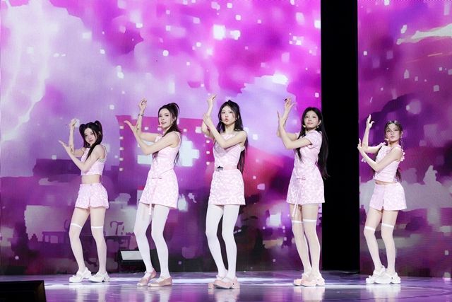 [종합] "무한한 가능성의 '아일릿'…뭐든 할 수 있다는 자신감으로 '성장'했다"