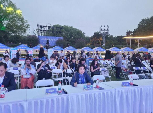 2025년 난징시 문화관광축제 현장을 찾은 한국 대표단의 모습 / 사진 제공=강소성문화관광청