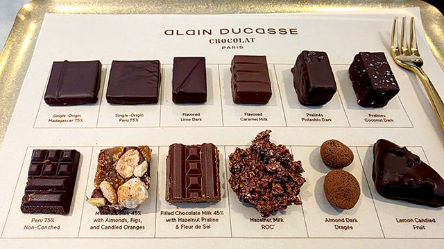 이날 행사에서 초콜릿 12가지의 제품을 선보였다.