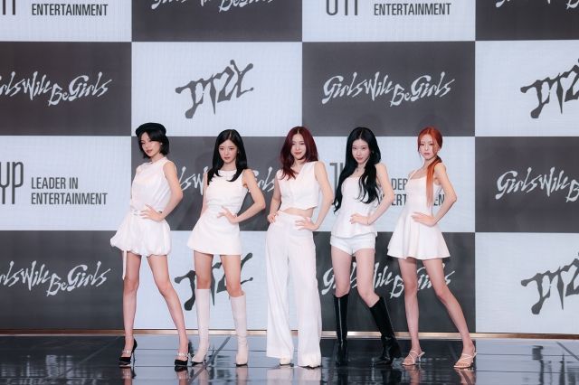 [종합] "단단하게 다져온 팀워크 보여드릴 것"…'데뷔 7년 차' ITZY, 연대를 노래하다