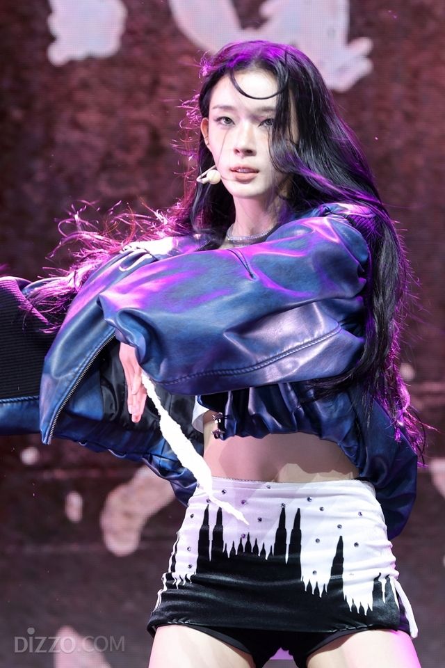 이프아이(ifeye), 청순한데 시크하네…팬심 완벽 저격할 '낭만 비주얼' [포토]