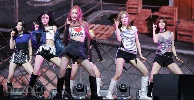 이프아이(ifeye), 청순한데 시크하네…팬심 완벽 저격할 '낭만 비주얼' [포토]