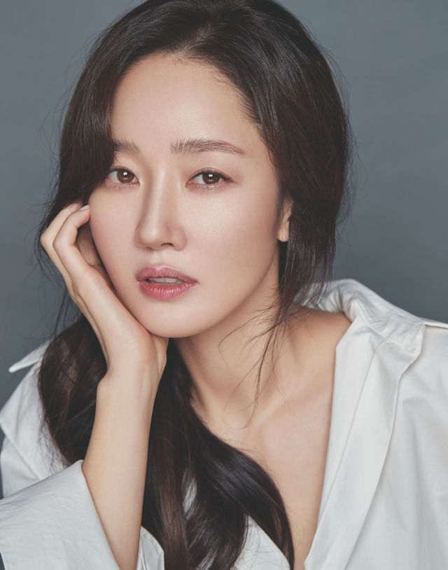 엄지원 프로필 이미지 / 사진 : ABM컴퍼니