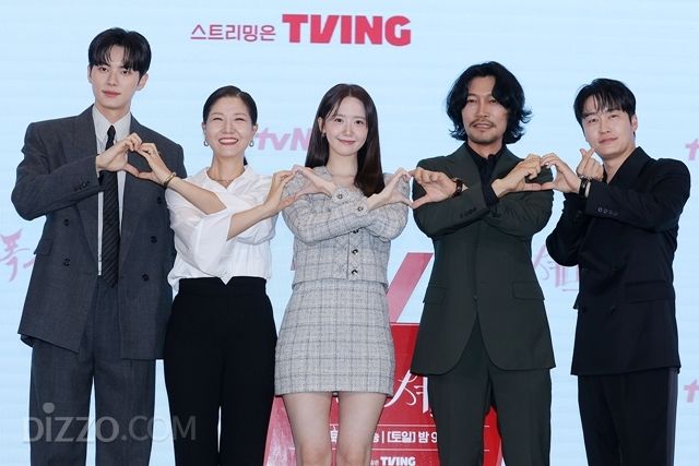 [종합] "'폭군의 셰프', 할 수 있는 배우가 있을까 했는데"…그걸 임윤아가 해냅니다 