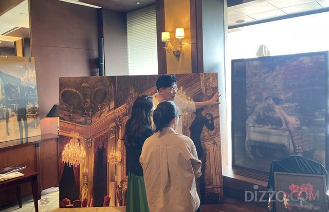 그랜드 하얏트 서울의 파리스바에서 열린 아트 살롱 '살롱 로맨티크 2' 현장(사진촬영=서미영 기자) 