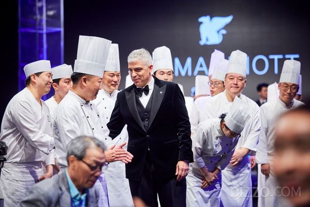 이날 만찬은 JW 메리어트 호텔 서울 우희석 총괄셰프의 지휘 아래 각 레스토랑 헤드 셰프들의 협업으로 특별하게 구성됐다.(사진제공=JW 메리어트 호텔 서울)