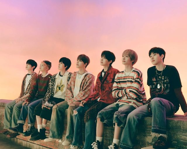 킥플립, K팝 슈퍼루키 활약 이어간다…오늘(22일) '마이 퍼스트 플립' 발매