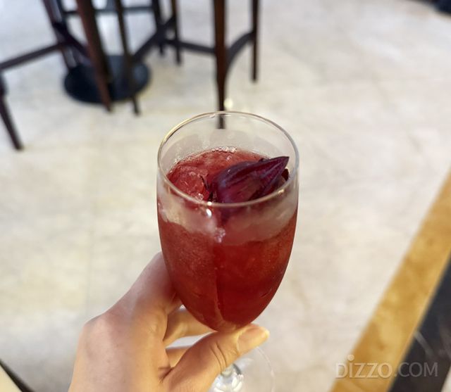 쉐라톤 푸꾸옥 롱비치 리조트의 웰컴드링크(사진촬영=서미영 기자)