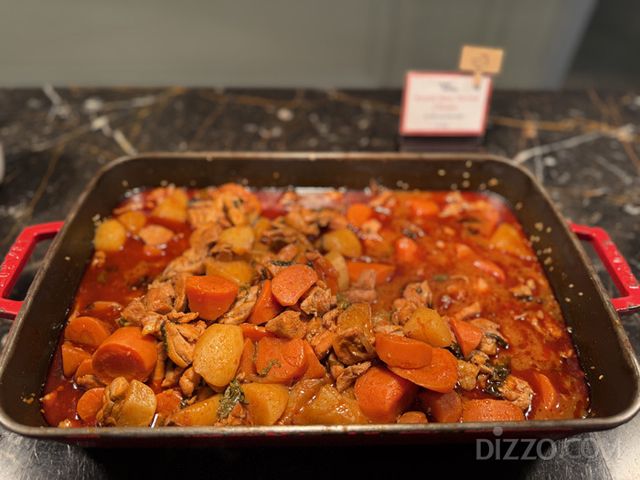 쉐라톤 푸꾸옥 조식당 한식 코너에 있는 닭볶음탕(사진촬영=서미영 기자)