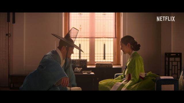시리즈 '스캔들' 예고편 속 지창욱과 손예진 / 넷플릭스 제공