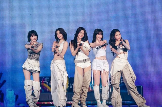 "진심이 닿았구나"…르세라핌과 피어나의 발맞춤, 9개월 여정 피날레 [공연뷰]