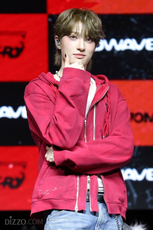 데일리 디렉션, 파워풀한 '룸바둠바'로 가요계 출사표 [포토]