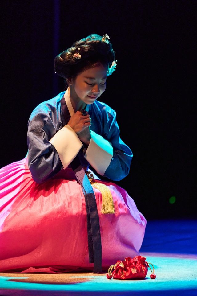 연극 '그때도 오늘2: 꽃신' 공연 모습 / 사진 : 극단 간다 제공