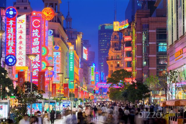 중국의 야경. 올해 설 연휴 반값 수준의 항공권 가격과 무비자 입국이 가능해진 중국이 가성비 여행지로 급부상했다.(사진출처=호텔스컴바인)