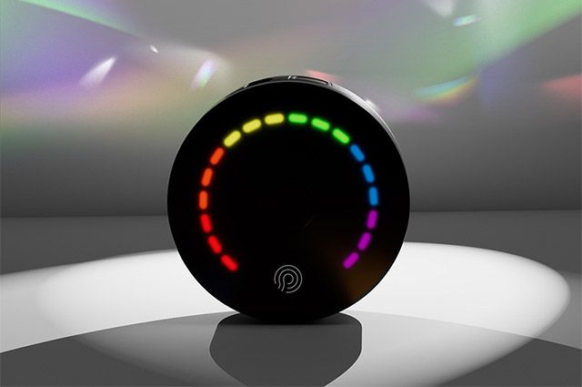 뉴스킨 항산화 지수 측정 디바이스 ‘프리즘 iO’. 회사에 따르면 손가락 스캔을 통해 항산화 상태를 지표로 제시한다. /사진=뉴스킨코리아