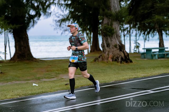 비치로드를 달리는 마라톤 참가자(사진제공=마리아나관광청)