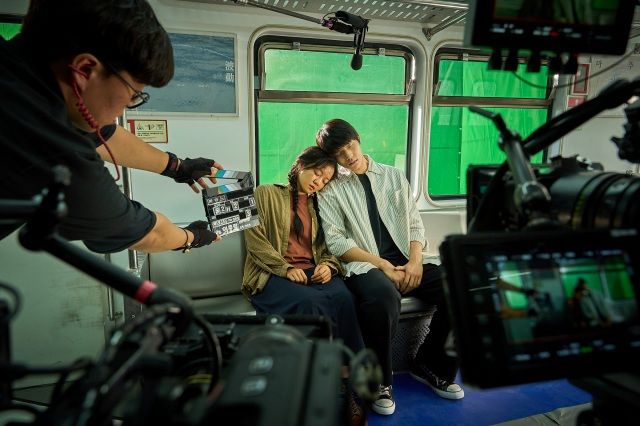 영화 '파반느' 비하인드 스틸컷 / 사진 : 넷플릭스