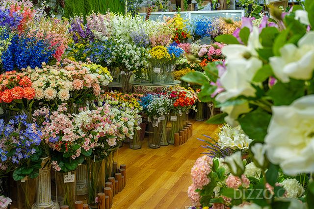 생화만큼 아름답게 꾸며진 조화매장(사진=서울관광재단) 