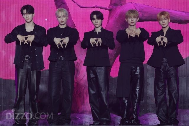 [종합] '재계약 후 첫 컴백' 투모로우바이투게더, "새롭게 시작하는 마음"으로