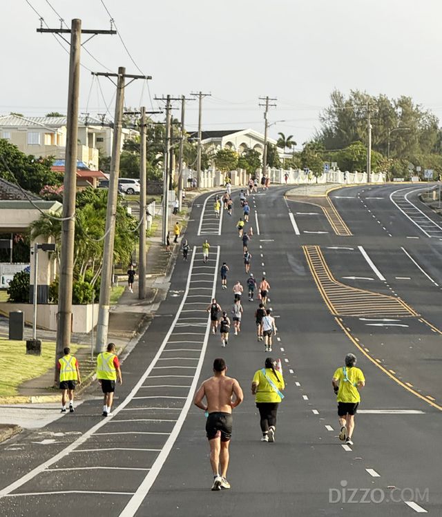 2026 괌 코코 로드 레이스에 참가한 러너들의 모습(사진=서미영)