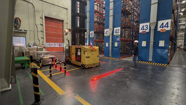 BAT는 사천공장에 산업재해 예방과 안전관리 강화를 위해 인공지능(AI) 기반 스마트 지게차와 안전시스템을 도입했다./BAT