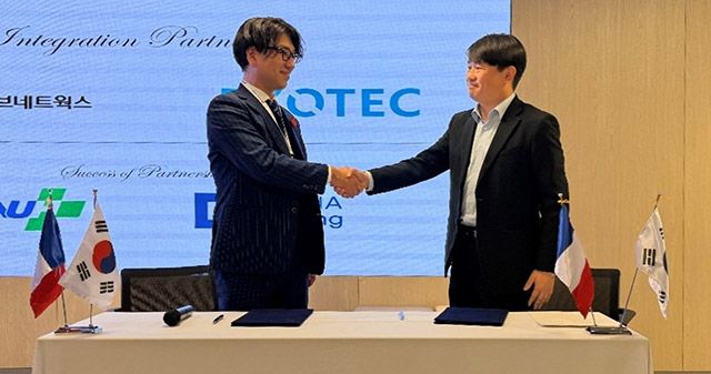 엑소텍은 지난 4월 2일 CJ올리브네트웍스와 물류 자동화 분야 협약을 체결했다./엑소텍