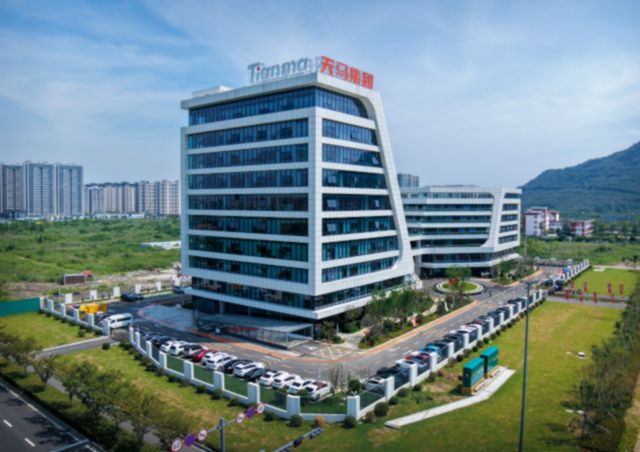 연운항에 있는 천마 테크놀로지 산업단지 조감도./배럴