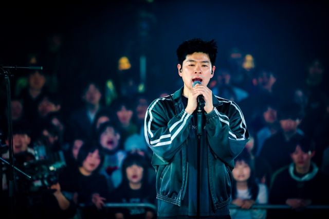 EBS '스페이스 공감' 홈커밍데이 무대 위에 선 뮤지션 장기하 / 사진 : EBS 제공