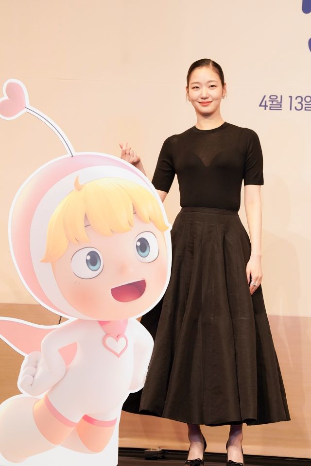 [종합] 10살 나이차 극복…김고은♥김재원, '유미의 세포들3'로 깨울 연애 세포