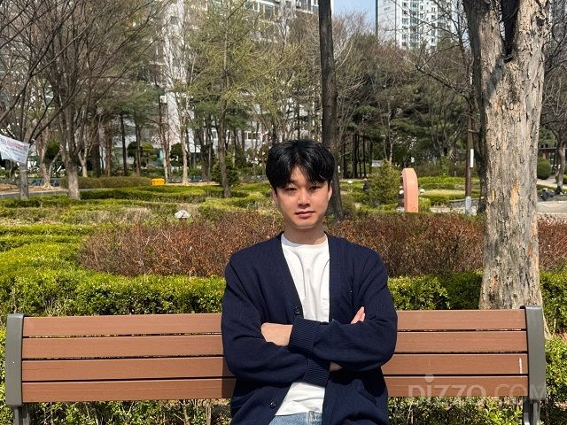 부천중앙공원에서 활동하는 러닝 크루 C.P.R(Central Park Running crew)의 운영진 함 씨를 부천의 한 공원에서 만났다./염도영 기자