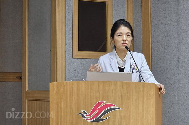 김혜원 한림대학교강남성심병원 난치성가려움증센터장(피부과 교수)이 18일 열린 ‘난치성가려움증센터 미디어데이’에서 발표하고 있다. /사진=김정아 기자