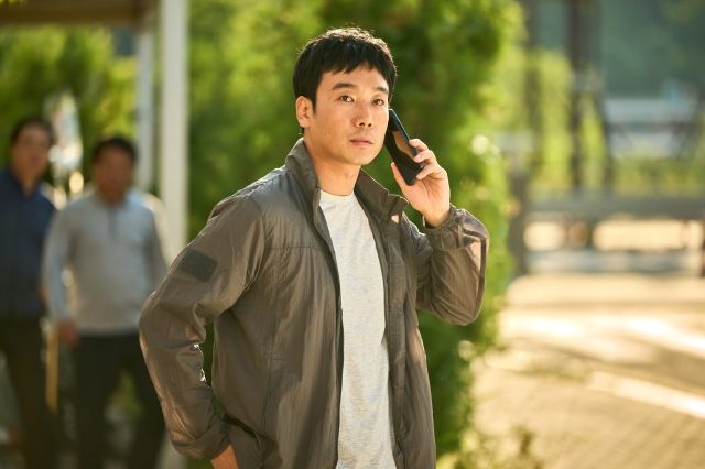 [종합] '스릴러 퀸' 노리는 신민아, 1인2역까지 도전…'눈동자'로 보여줄 새 모습
