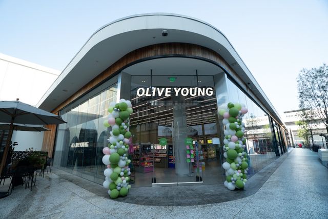 올리브영 미국 센추리시티점 외부 전경./CJ올리브영 제공