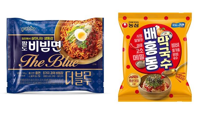 팔도의 팔도비빔면 더 블루과 농심의 배홍동 막국수 제품 이미지./각 사 제공
