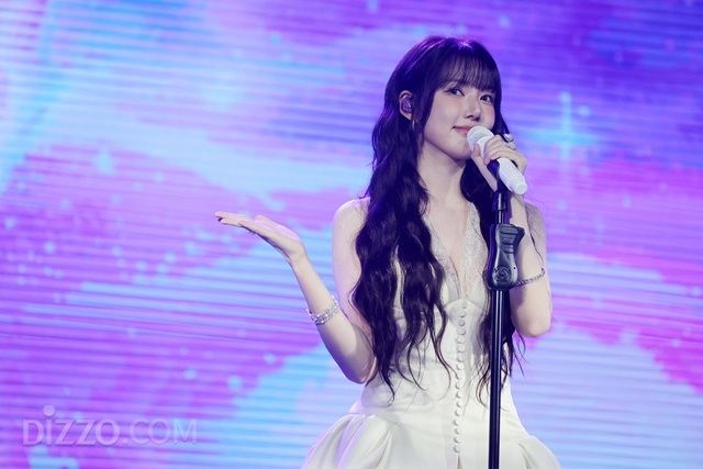 [종합] "또 다른 나를 발견하게 된 느낌"…예린, 스스로를 찾아가는 'REACH YOU'