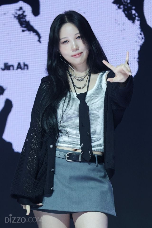 세 번째 EP ‘SAVE ME’ 발매 기념 쇼케이스에 참석한 권진아의 모습 / 서보형 객원 사진기자, geenie44@gmail.com