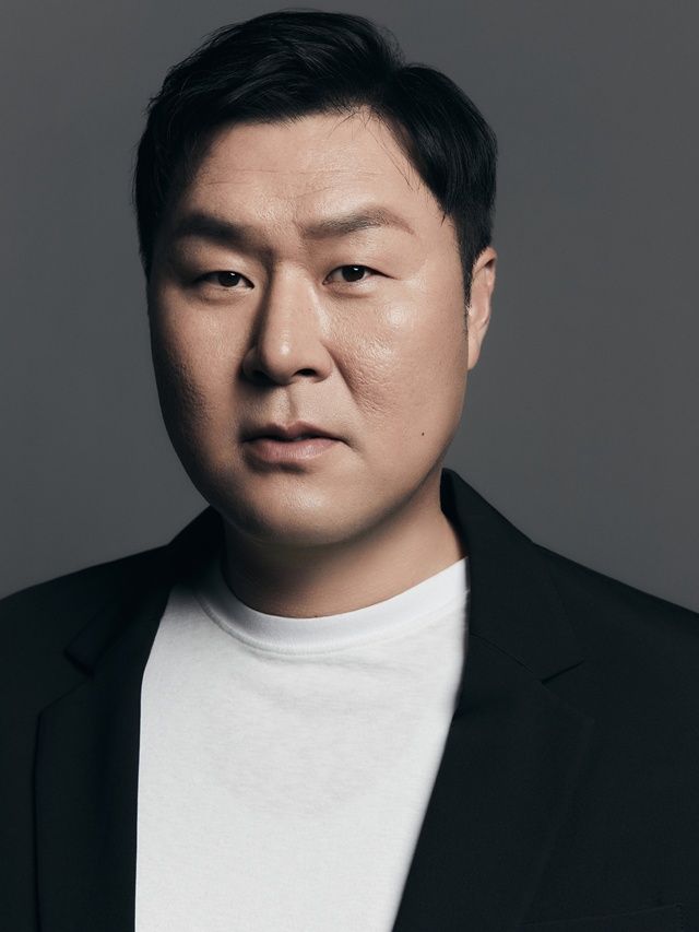 '김부장'에서 박진철 역을 맡은 배우 윤경호가 라운드 인터뷰를 진행했다. / 눈컴퍼니 제공
