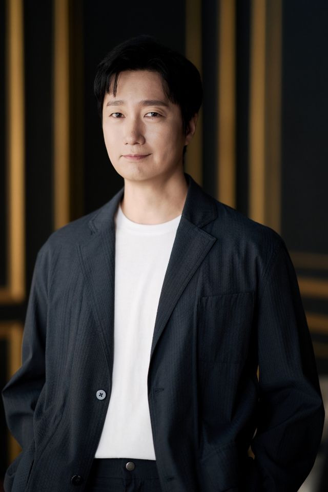 영화 '암살자(들)'에서 재환 역을 맡은 배우 박해일 / 하이브미디어코프 제공