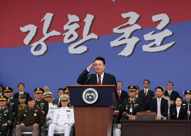 尹 “北 핵무기 사용시 정권 종말의 날…망상 벗어나야” 尹 “北 핵무기 사용시 정권 종말의 날…망상 벗어나야”