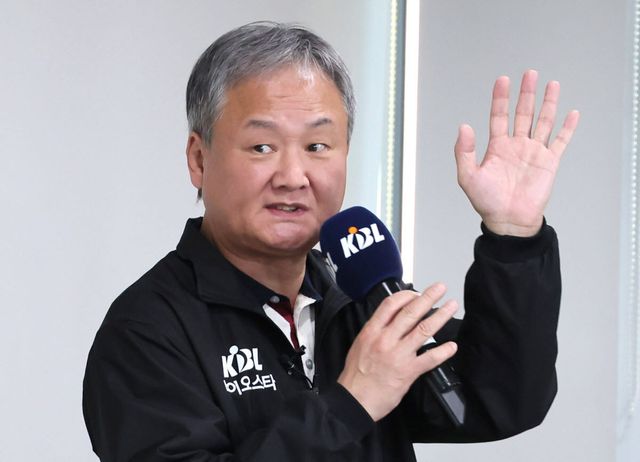 유재학 대한민국농구협회 성인남자 경기력향상위원장. 사진=연합뉴스