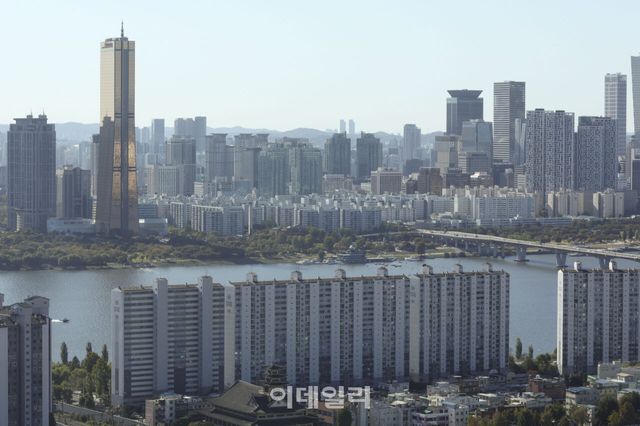 지난 14일 서울 아파트들이 보이고 있다.(사진=이데일리 이영훈 기자)