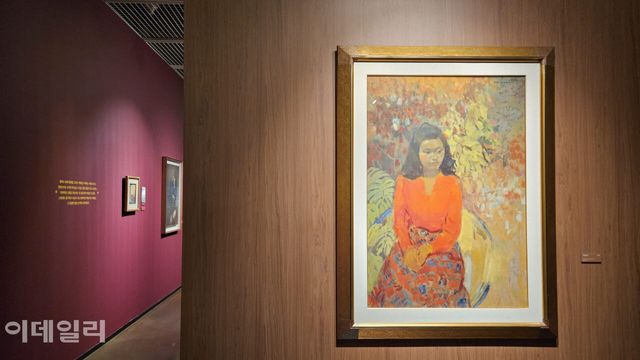 서울미술관 임직순 30주기 추모전 ‘내면의 세계를 그리고 싶다’ 전경. ‘가을과 여인’(1974, 116.8×80.3㎝)이 걸렸다. 1970년대 대표작이다(사진=오현주 문화전문기자).