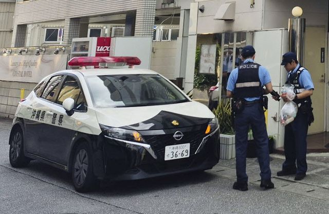 오키나와현 경찰이 나하시 호텔에서 30대 여성이 숨진 채 발견된 사건과 관련해 후텐마 기지 소속 주일미군 해병대 데빈 제이콥 발라드(20) 일병을 강도살인 혐의로 4일 체포했다. [교도통신=연합뉴스 제공]